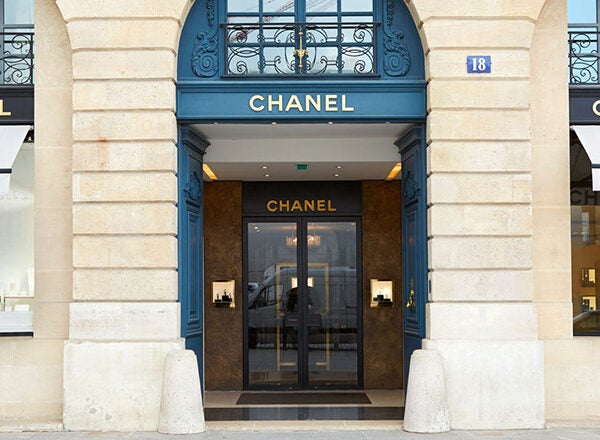 Chanel's New York Flagship Reopens With Pearls on Steroids and other  Exclusives – The Hollywood Reporter