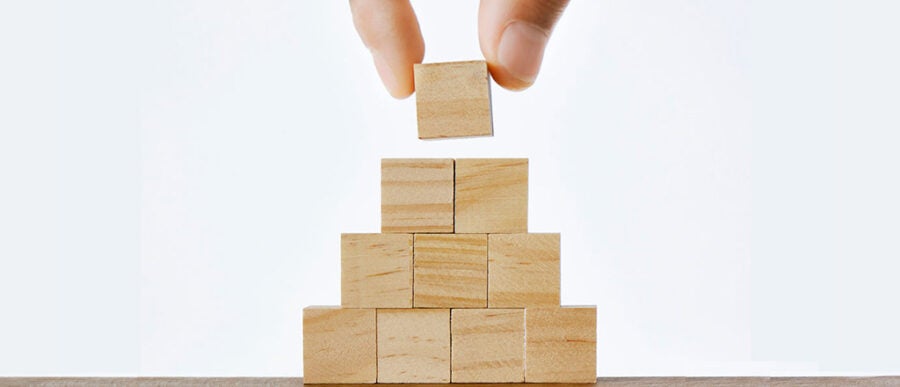 Falling Flat: Why Startups Need Hierarchical Structure - Knowledge ...