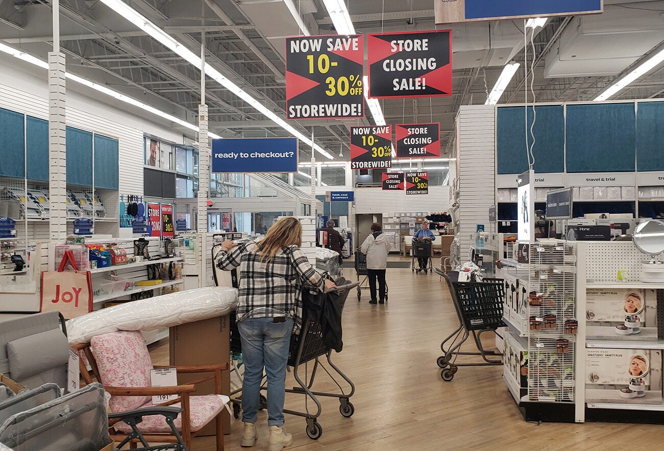 Bed Bath & Beyond kicks off store closing sales after filing for